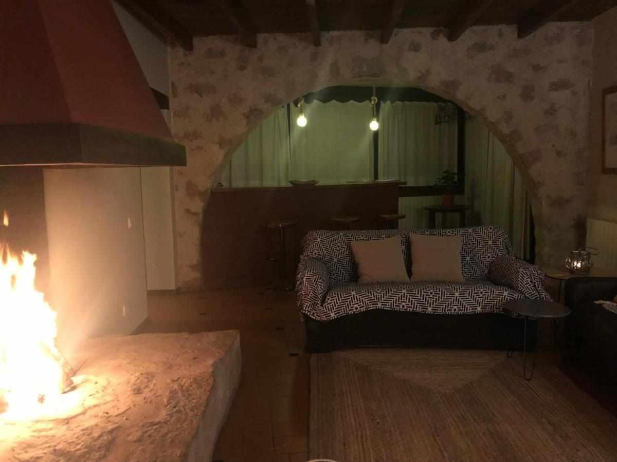 Masia Can Jou Sant Jaume de Llierca Bagian luar foto
